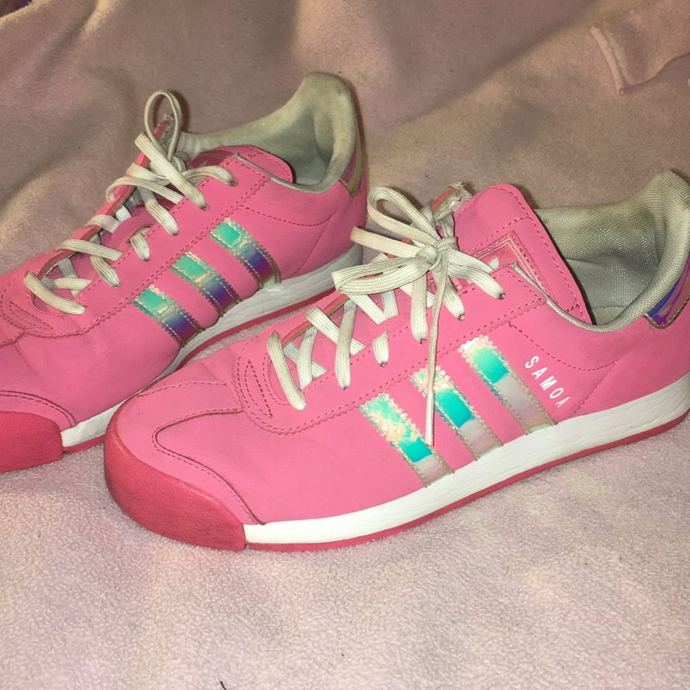 Pink holographic Adidas samoas💕